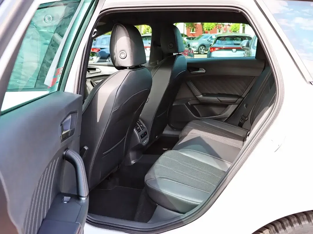 CUPRA Leon 1.5 eTSI DSG Matrix LED Sportstourer - Thumbnail 10