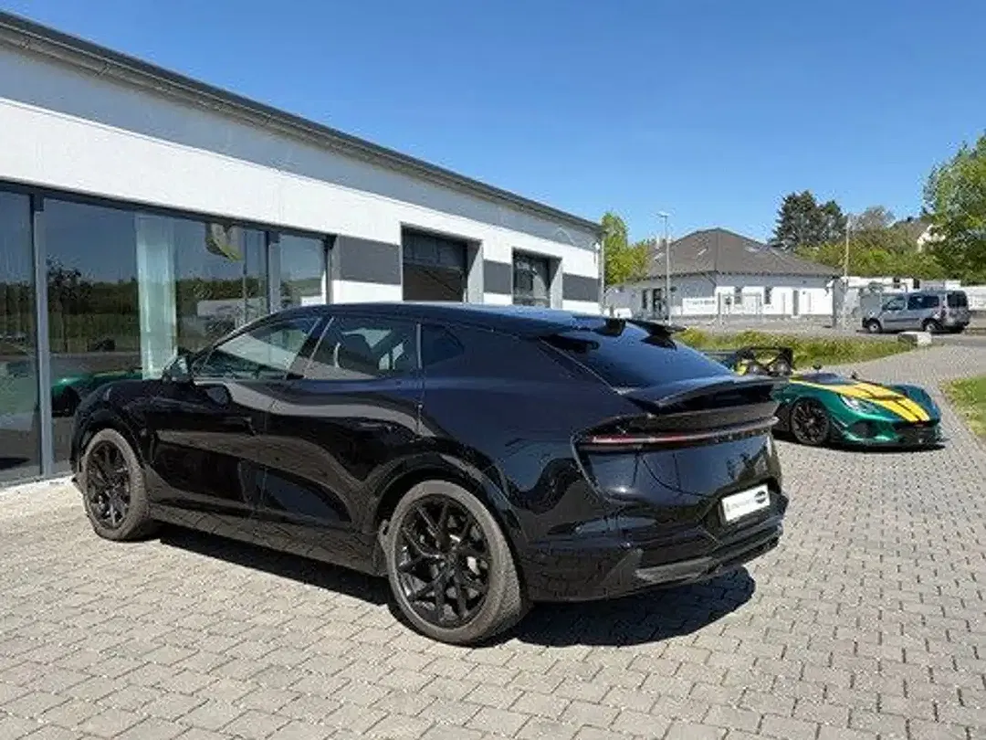 Lotus Eletre R - Thumbnail 12