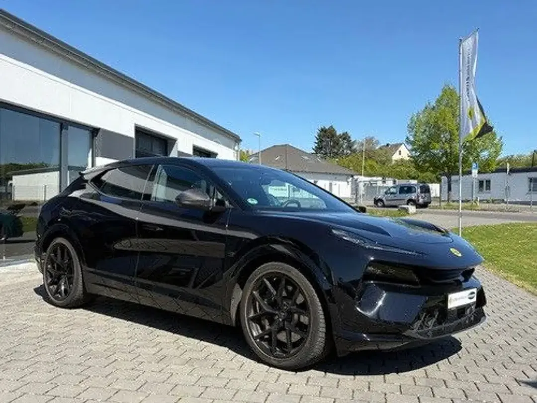 Lotus Eletre R - Thumbnail 3