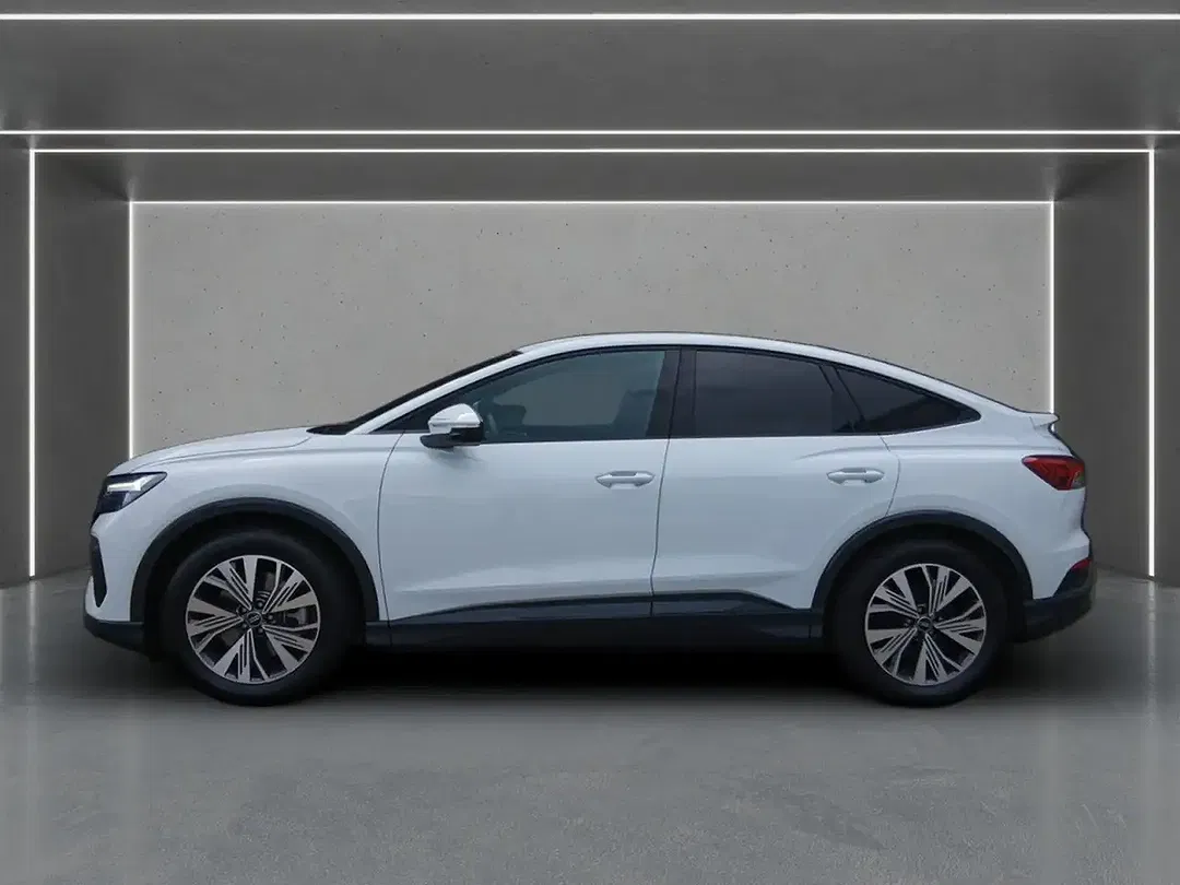 Audi Q4 e-tron 45 advanced - Thumbnail 3