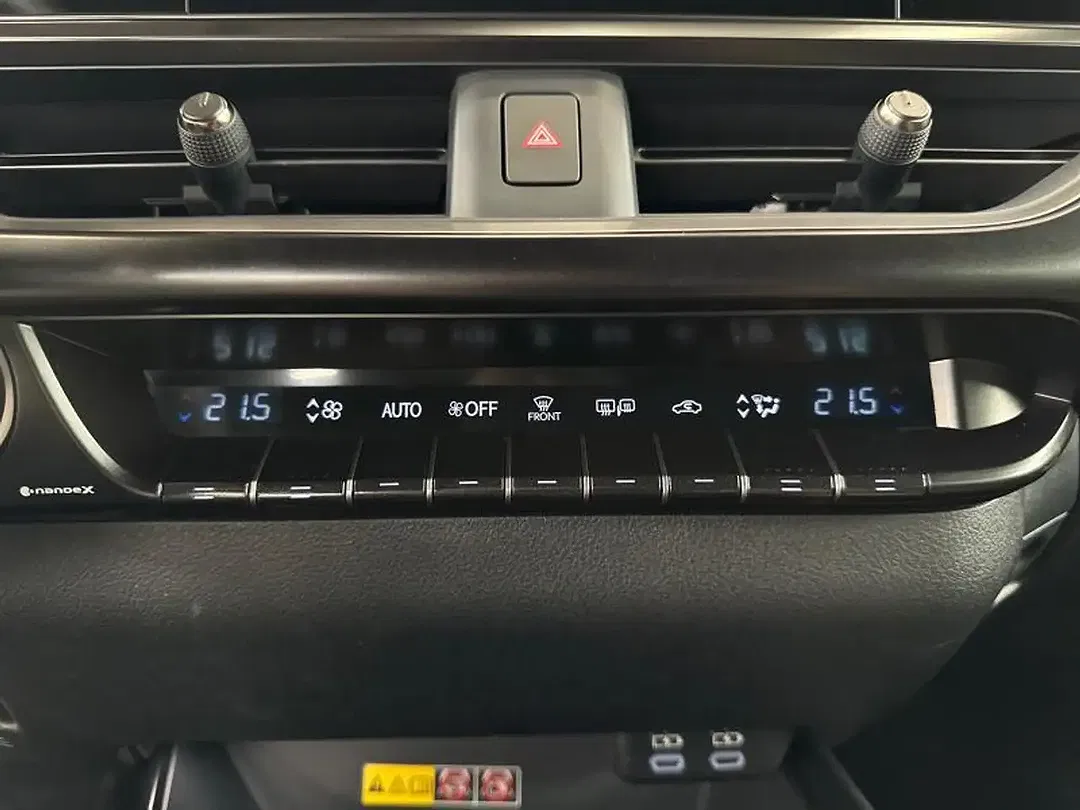Lexus UX 250h F SPORT Design - Thumbnail 22