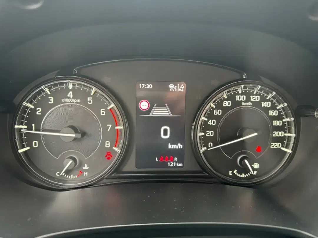 Suzuki Vitara 1.5 AllGrip Comfort+ - Thumbnail 12