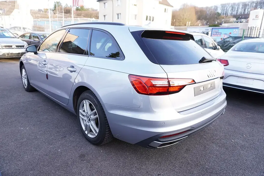 Audi A4 35 TDI AUT Avant - Thumbnail 5