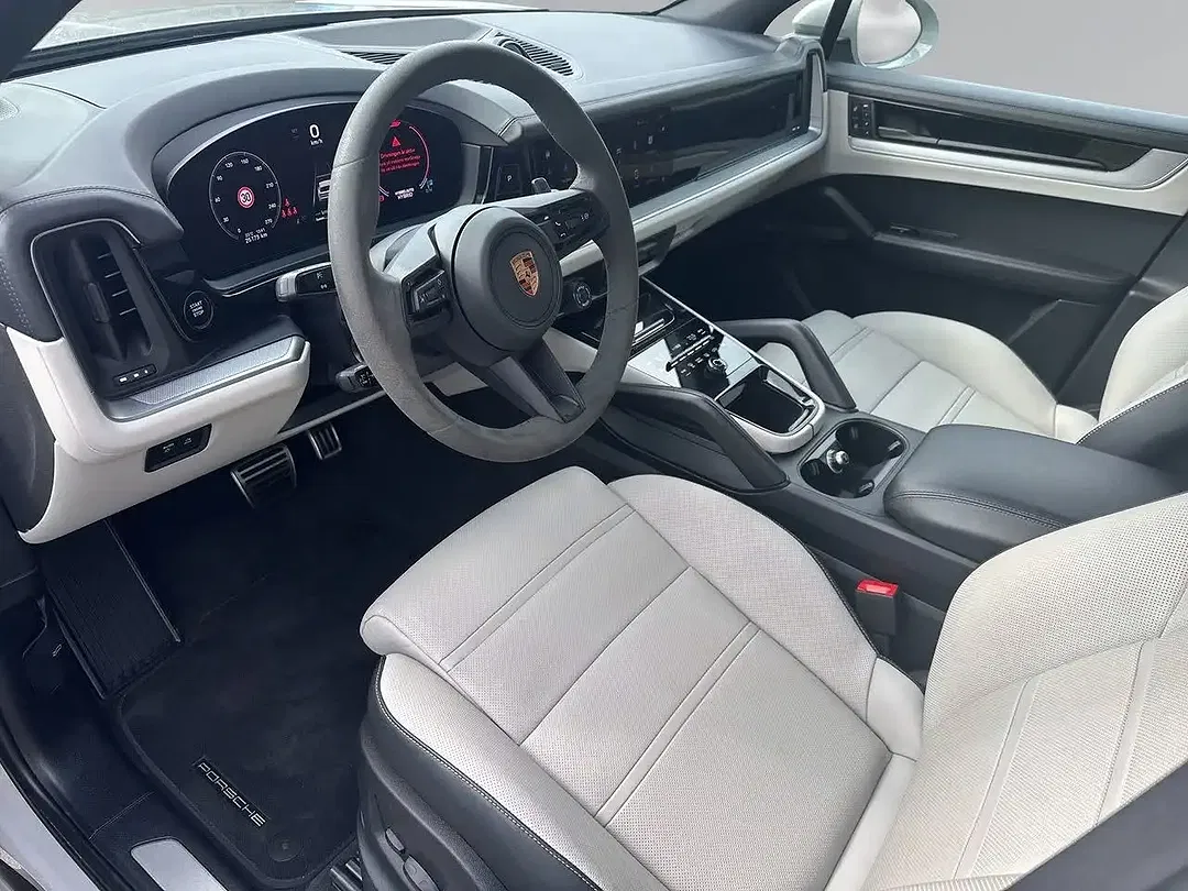 Porsche Cayenne E-Hybrid - Thumbnail 11