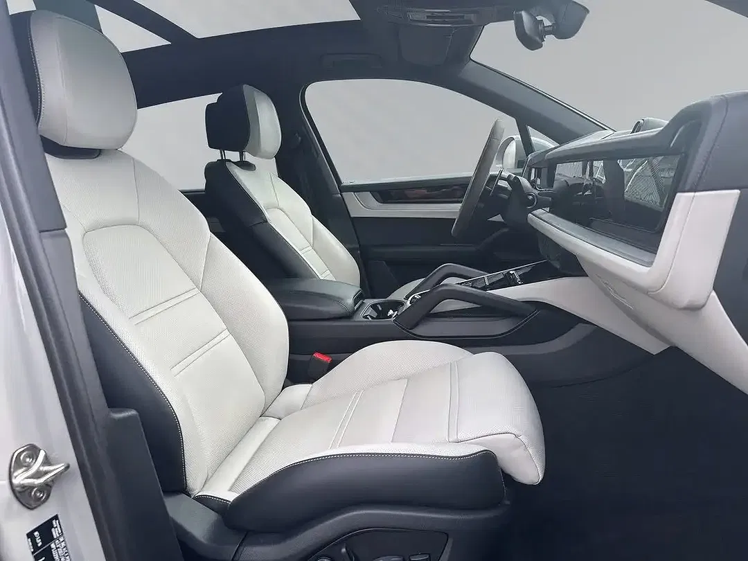 Porsche Cayenne E-Hybrid - Thumbnail 16