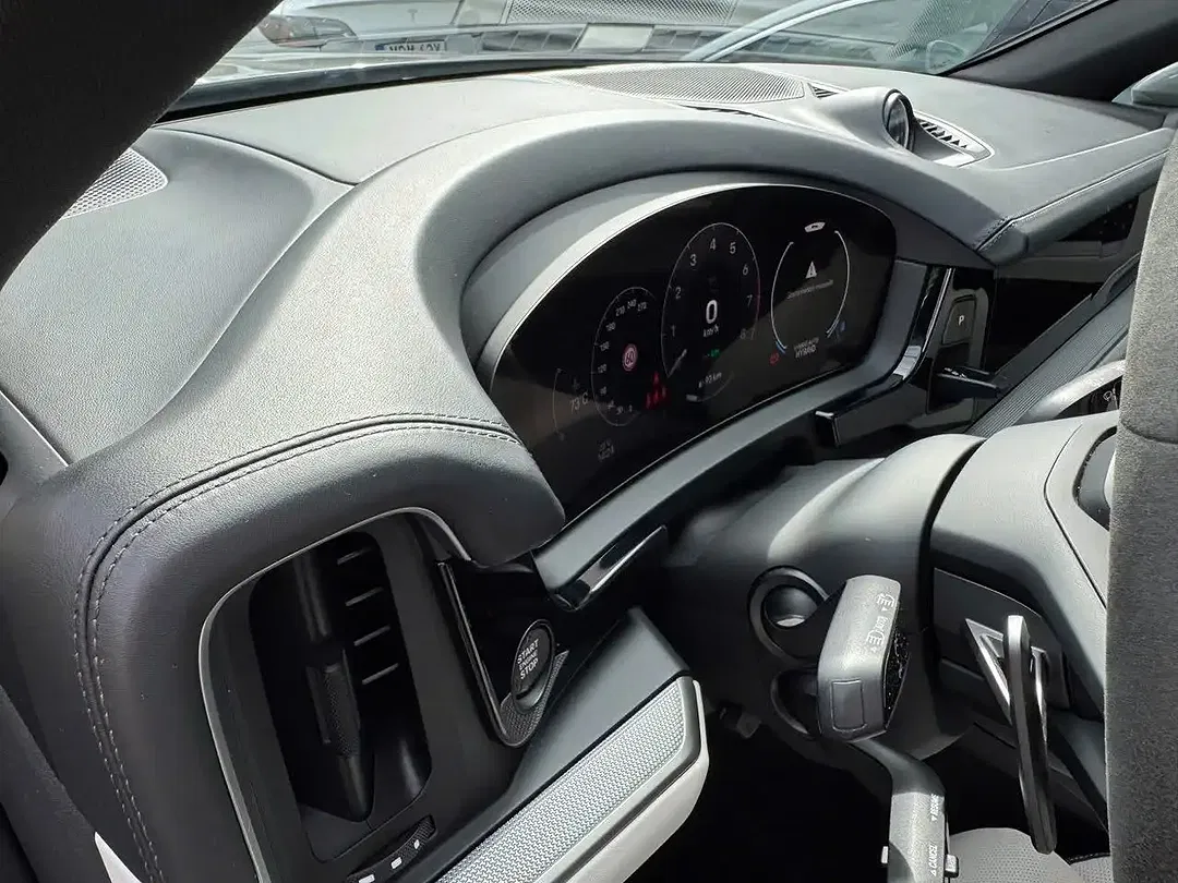 Porsche Cayenne E-Hybrid - Thumbnail 23