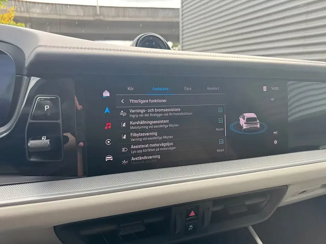 Porsche Cayenne E-Hybrid - Thumbnail 31