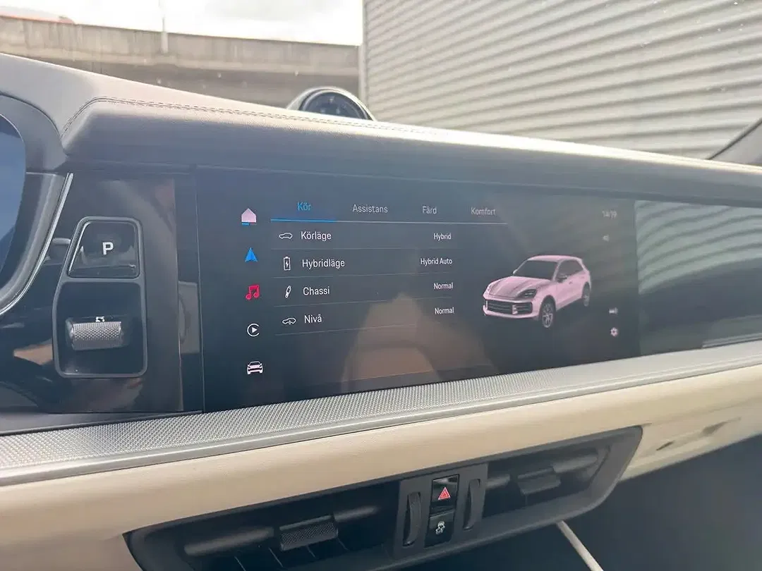 Porsche Cayenne E-Hybrid - Thumbnail 33