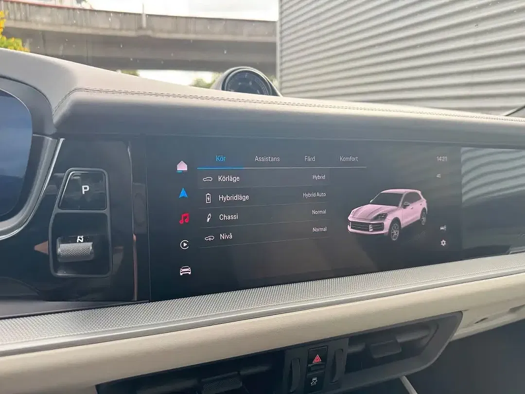 Porsche Cayenne E-Hybrid - Thumbnail 36