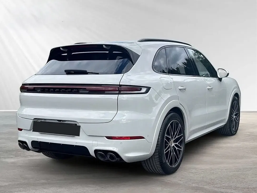 Porsche Cayenne E-Hybrid - Thumbnail 5