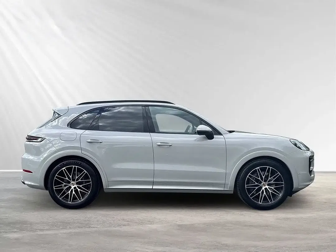 Porsche Cayenne E-Hybrid - Thumbnail 7