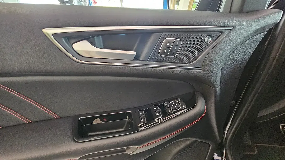 Ford Edge 4x4 ST-Line - foto 15