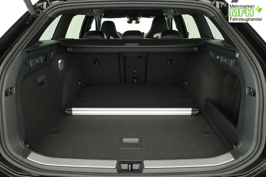 Volkswagen Passat Variant 2.0 TDI DSG 4Motion R-Line Black Edition - Thumbnail 11