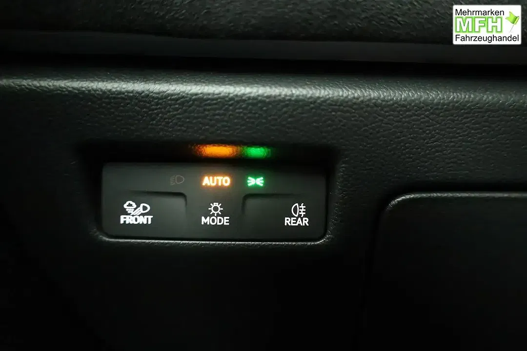 Volkswagen Passat Variant 2.0 TDI DSG 4Motion R-Line Black Edition - Thumbnail 8