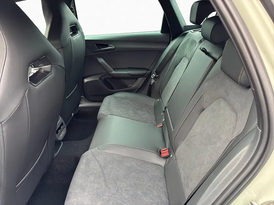 CUPRA Leon 2.0 TSI 4Drive VZ Sportstourer - Thumbnail 9