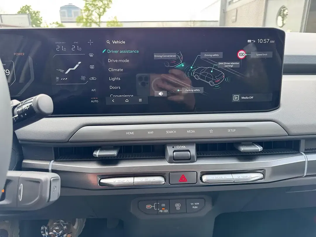 Kia EV3 81.4 kWh - Thumbnail 13