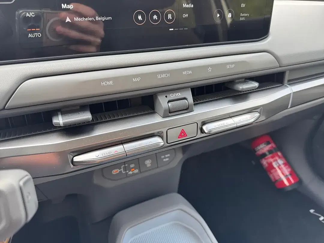 Kia EV3 81.4 kWh - Thumbnail 14