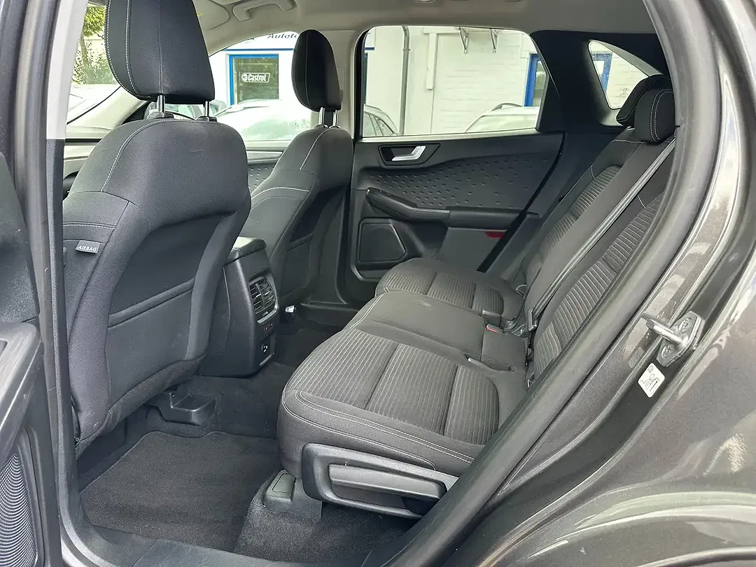 Ford Kuga 1.5 EcoBoost Titanium - Thumbnail 10