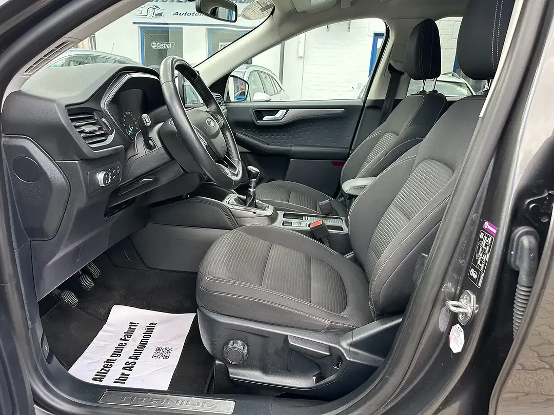 Ford Kuga 1.5 EcoBoost Titanium - Thumbnail 5