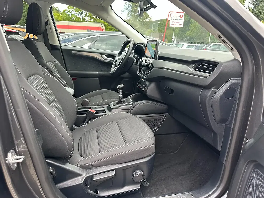 Ford Kuga 1.5 EcoBoost Titanium - Thumbnail 9