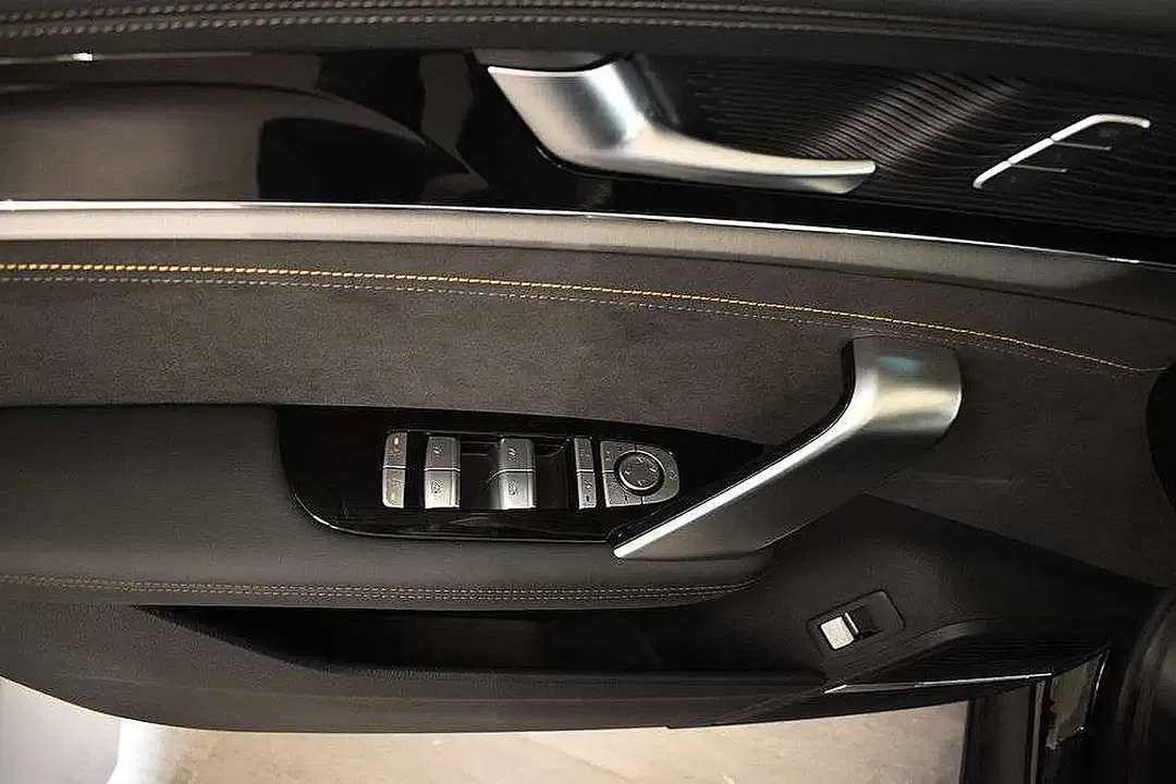 BYD Tang EV AWD Flagship - Thumbnail 10