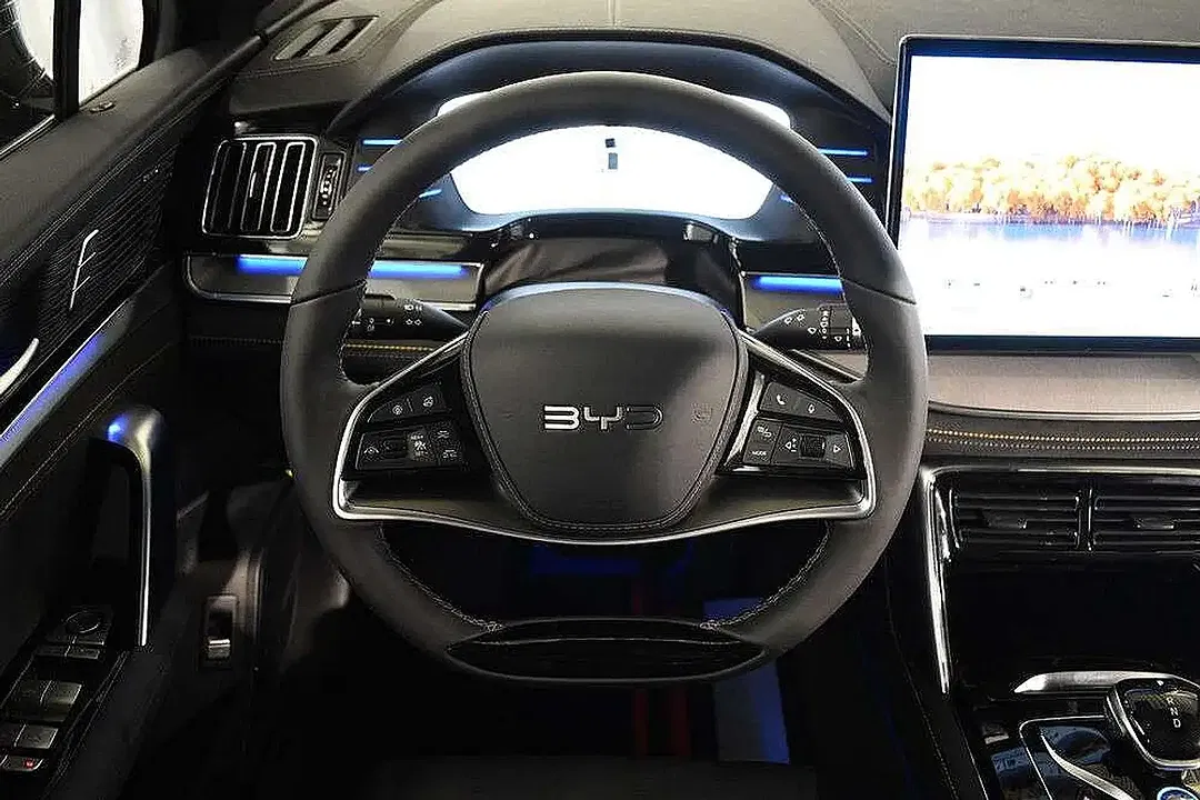 BYD Tang EV AWD Flagship - Thumbnail 11