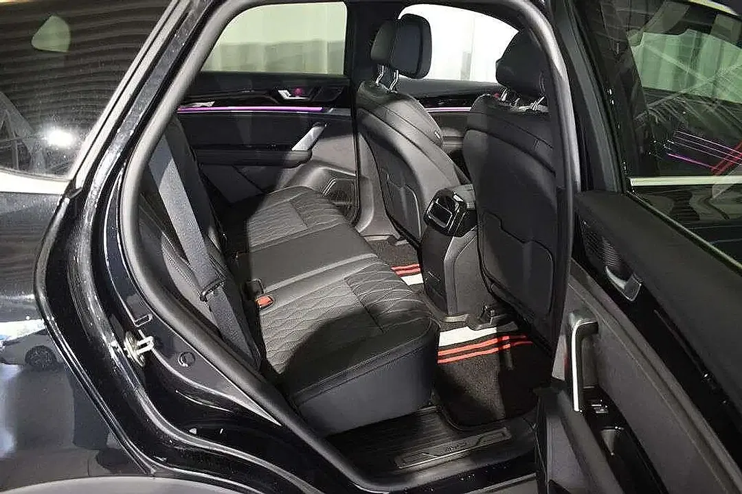 BYD Tang EV AWD Flagship - Thumbnail 5