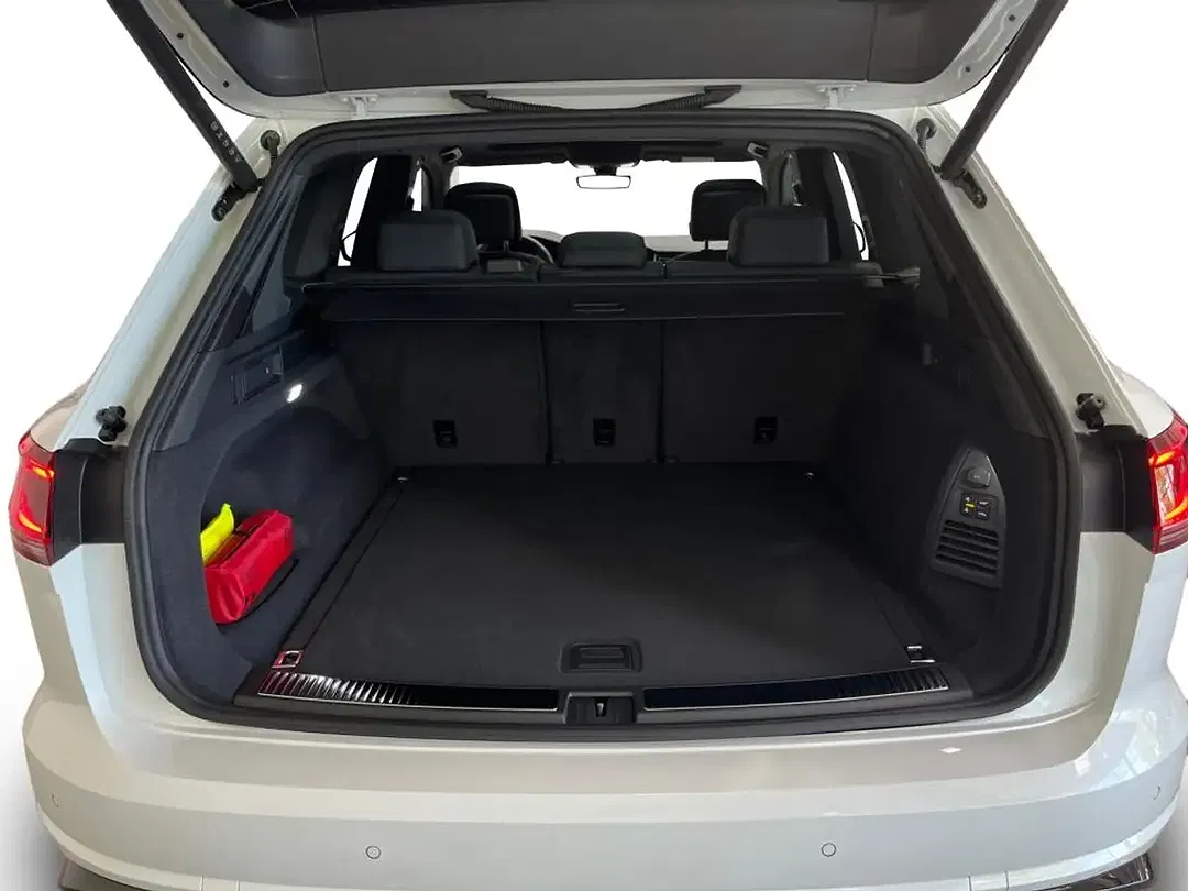 Volkswagen Touareg 3.0 V6 TDI 4Motion R-Line Style - Thumbnail 12