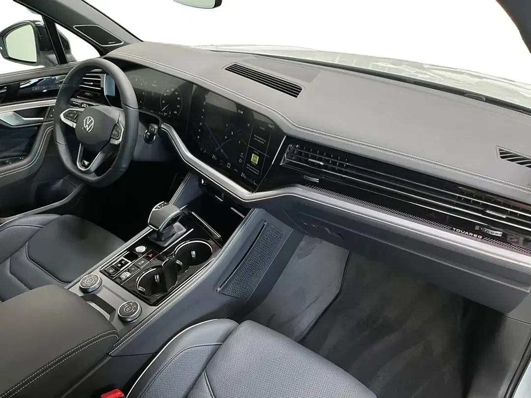 Volkswagen Touareg 3.0 V6 TDI 4Motion R-Line Style - Thumbnail 3
