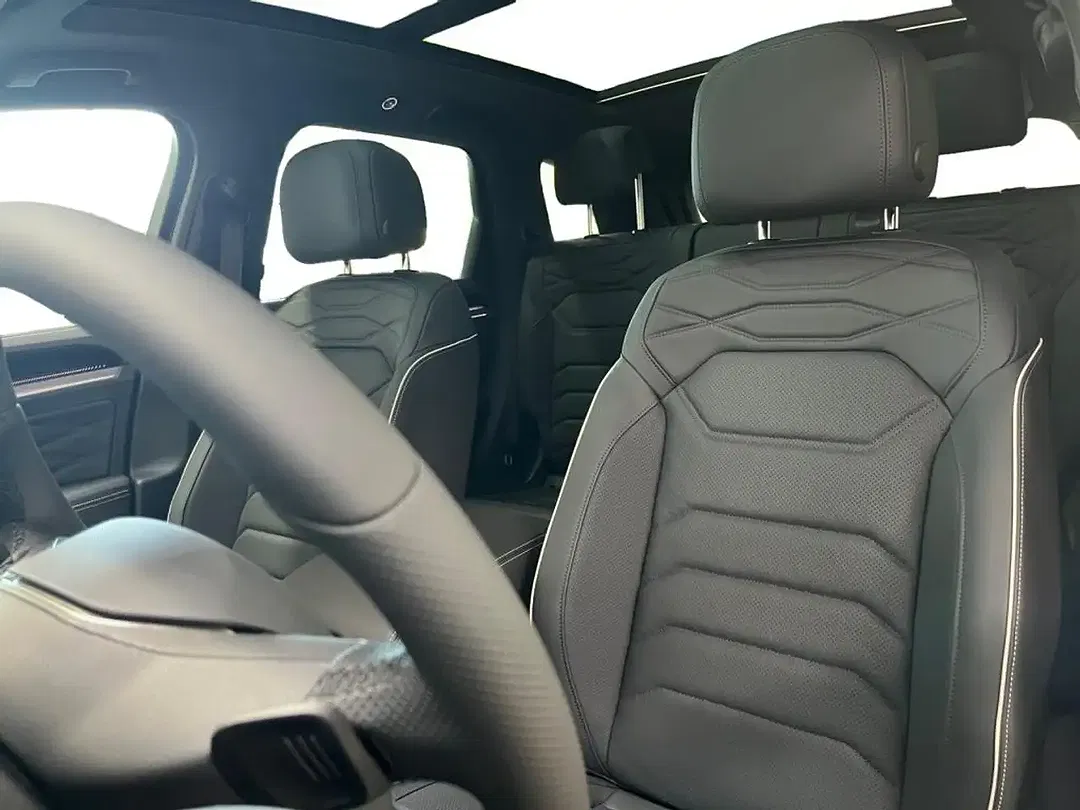 Volkswagen Touareg 3.0 V6 TDI 4Motion R-Line Style - Thumbnail 5