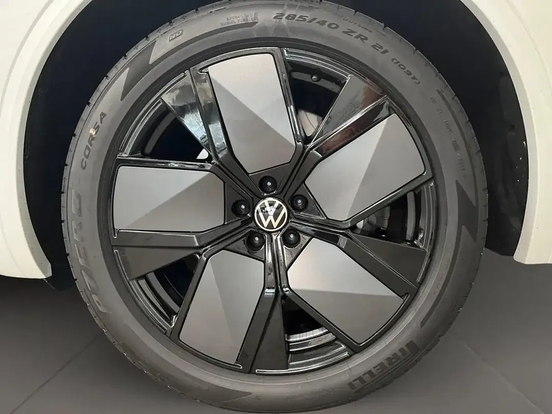 Volkswagen Touareg 3.0 V6 TDI 4Motion R-Line Style - Thumbnail 8