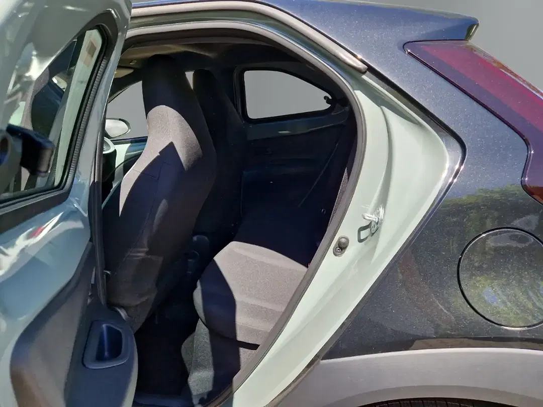 Toyota Aygo X Teamplayer - Thumbnail 11