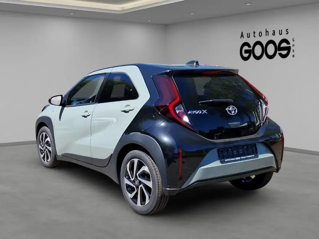 Toyota Aygo X Teamplayer - Thumbnail 3
