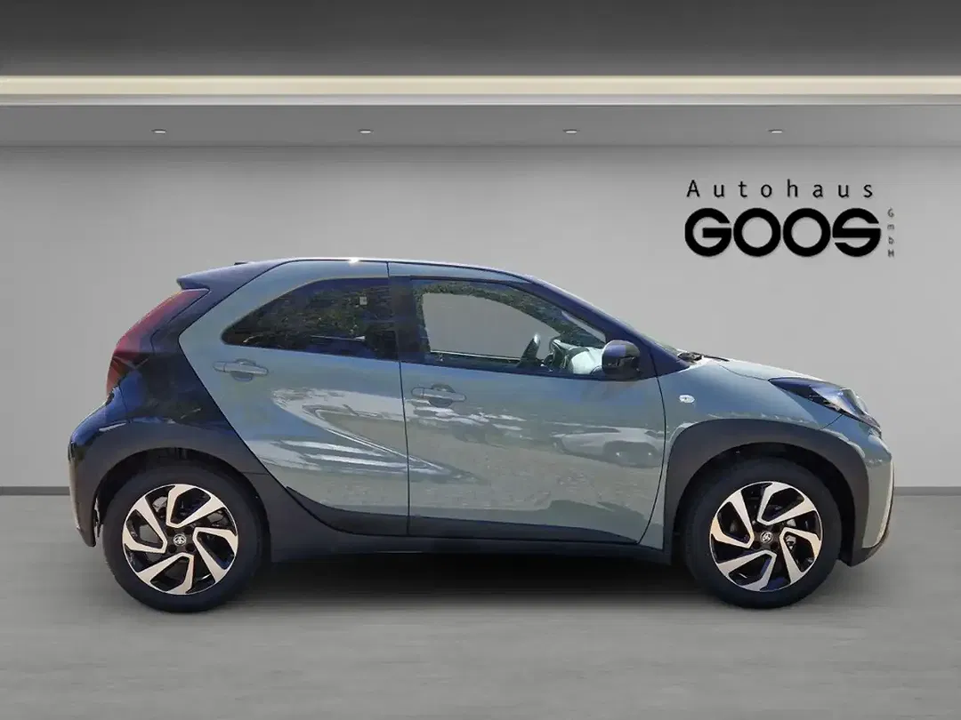 Toyota Aygo X Teamplayer - Thumbnail 6