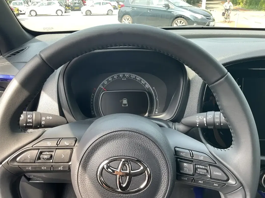 Toyota Aygo X Teamplayer - Thumbnail 11