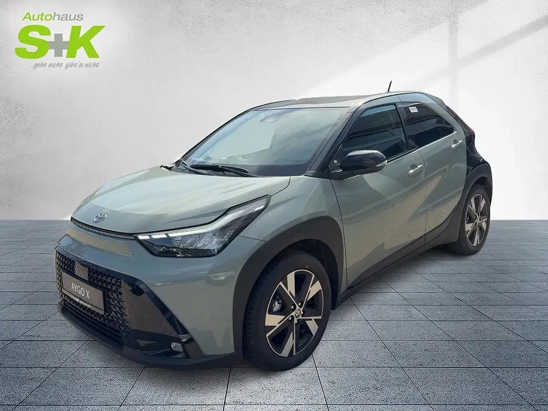 Toyota Aygo X 1.5 CVT Teamplayer - foto 1