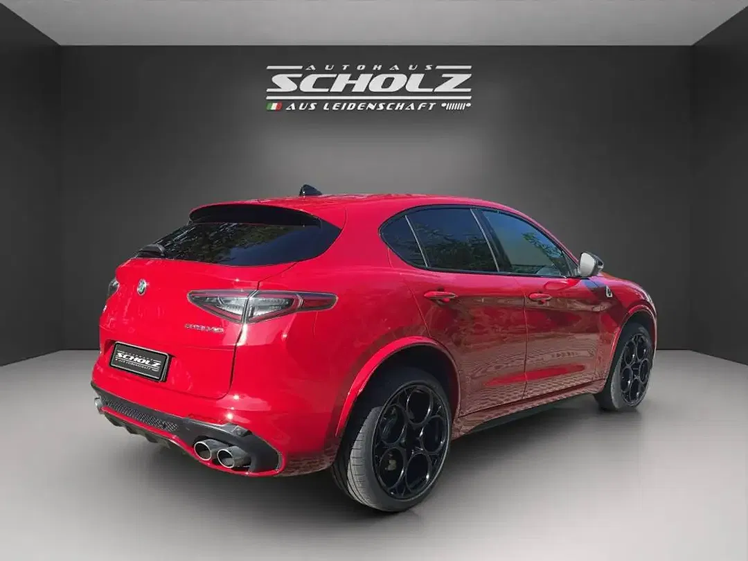 Alfa Romeo Quadrifoglio 2.9 V6 - Thumbnail 11