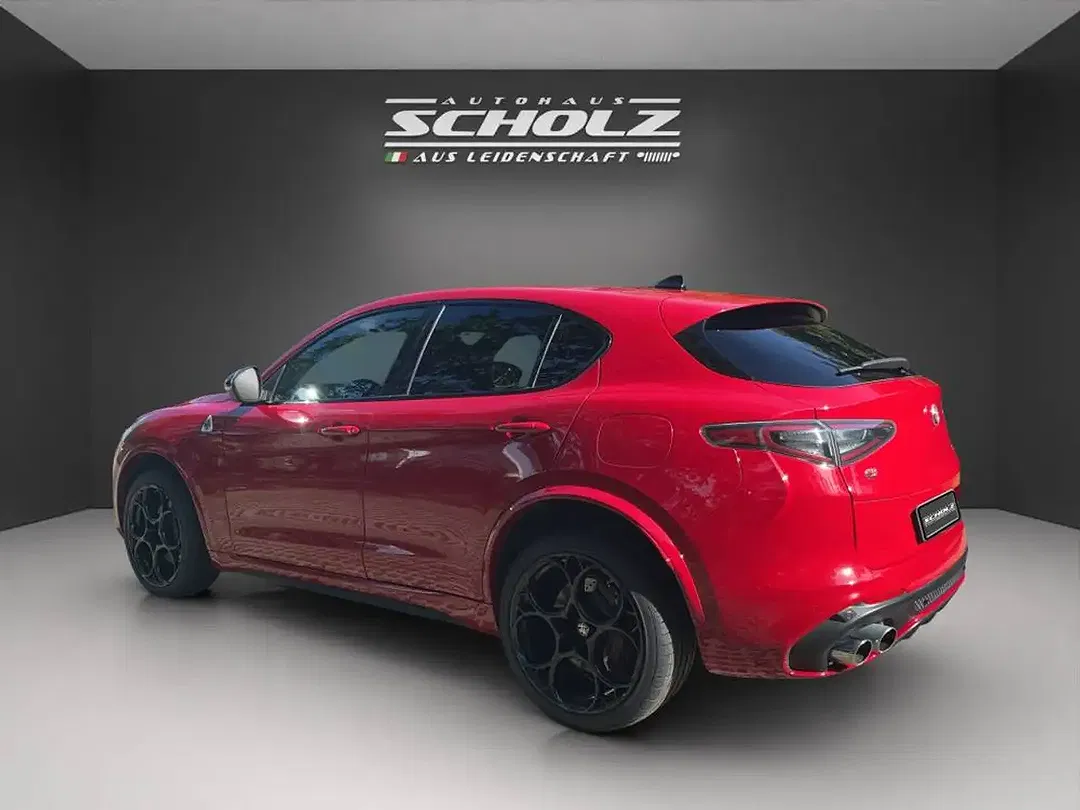 Alfa Romeo Quadrifoglio 2.9 V6 - Thumbnail 12
