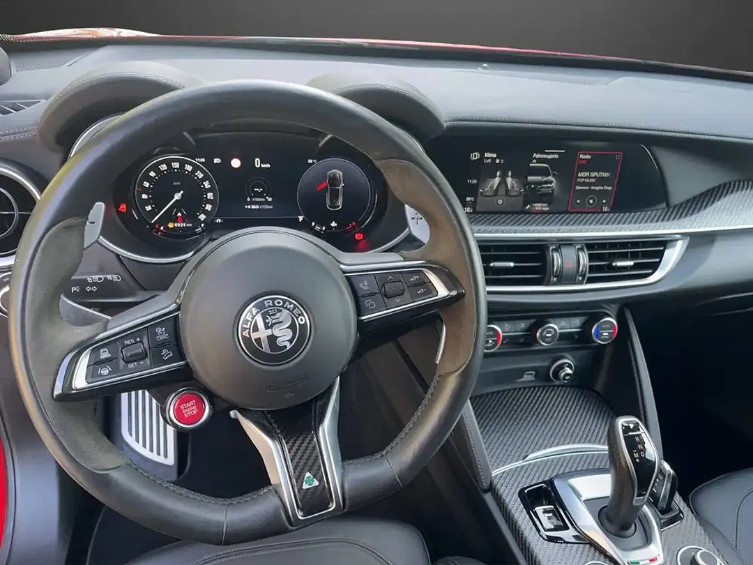 Alfa Romeo Quadrifoglio 2.9 V6 - Thumbnail 8