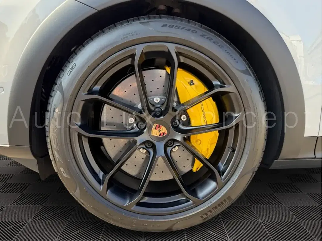 Porsche Cayenne E-Hybrid Turbo Coupe - Thumbnail 11