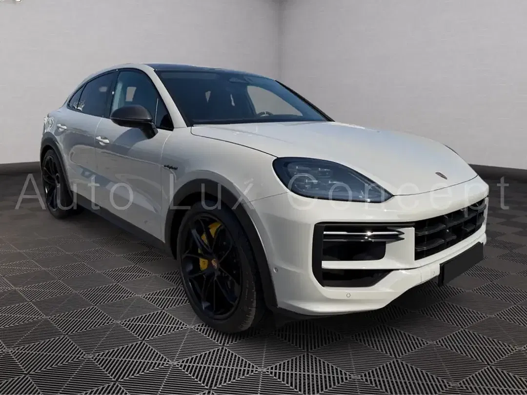 Porsche Cayenne E-Hybrid Turbo Coupe - Thumbnail 3