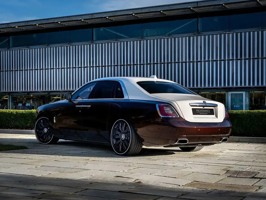 Rolls-Royce Ghost - foto 2