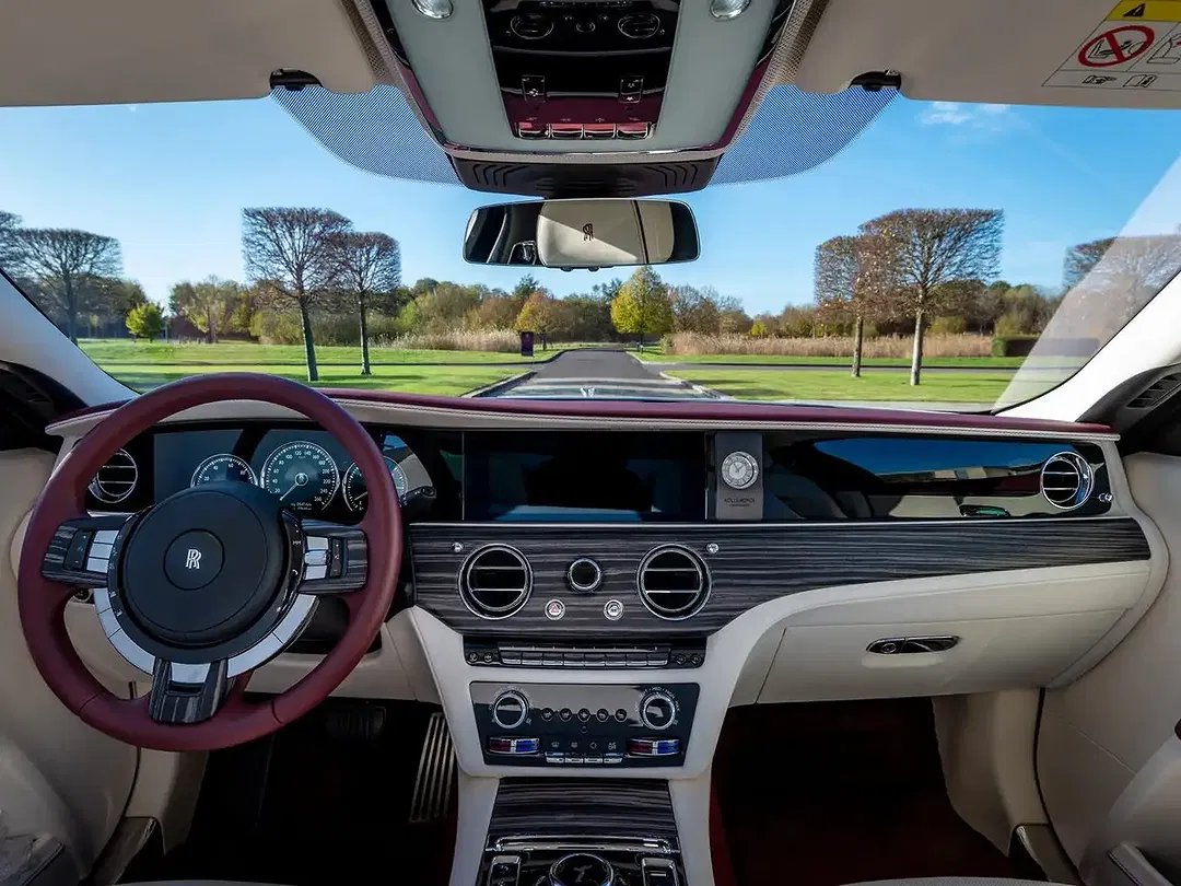Rolls-Royce Ghost - Thumbnail 4