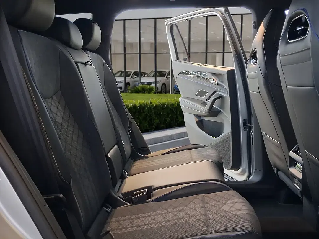 Volkswagen Tayron 1.5 eHybrid DSG R-Line Black Style - Thumbnail 9