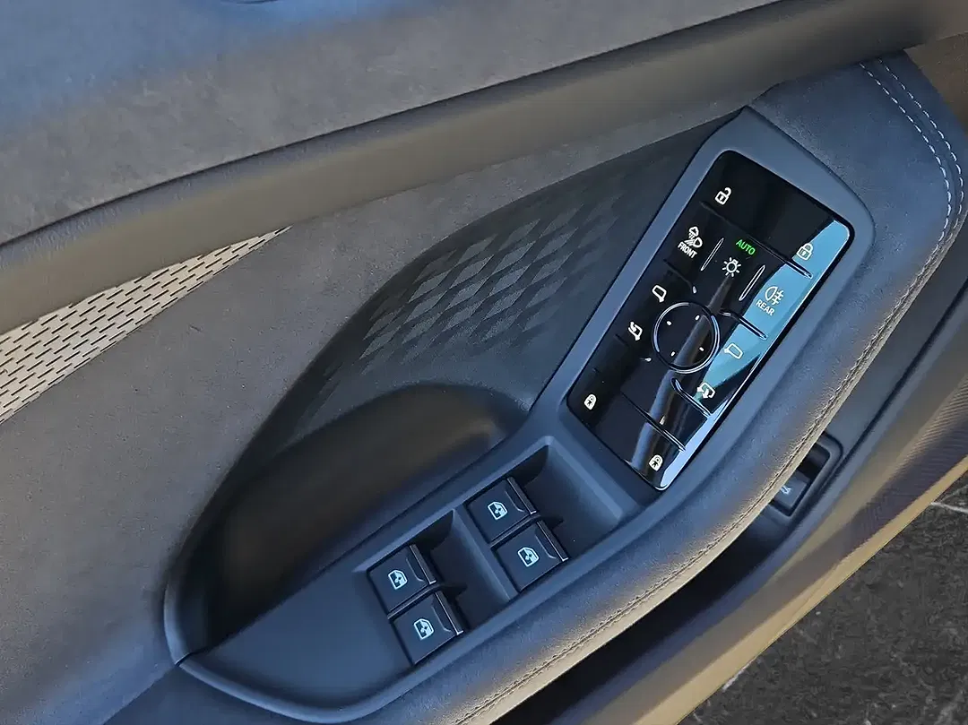 Audi A6 S tronic quattro Avant S line - Thumbnail 5