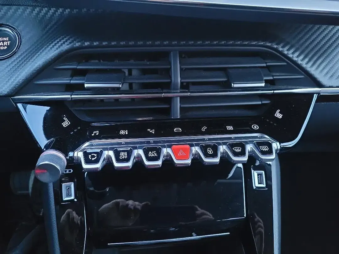 Peugeot 208 Allure Pack - Thumbnail 12