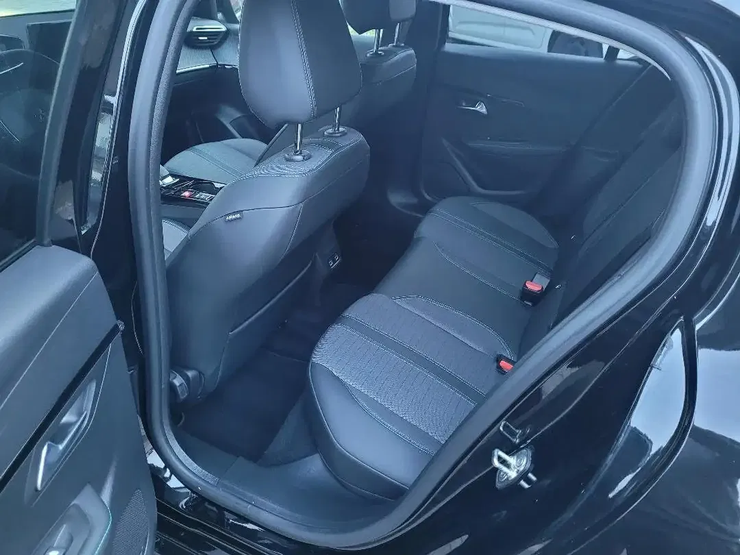 Peugeot 208 Allure Pack - Thumbnail 6