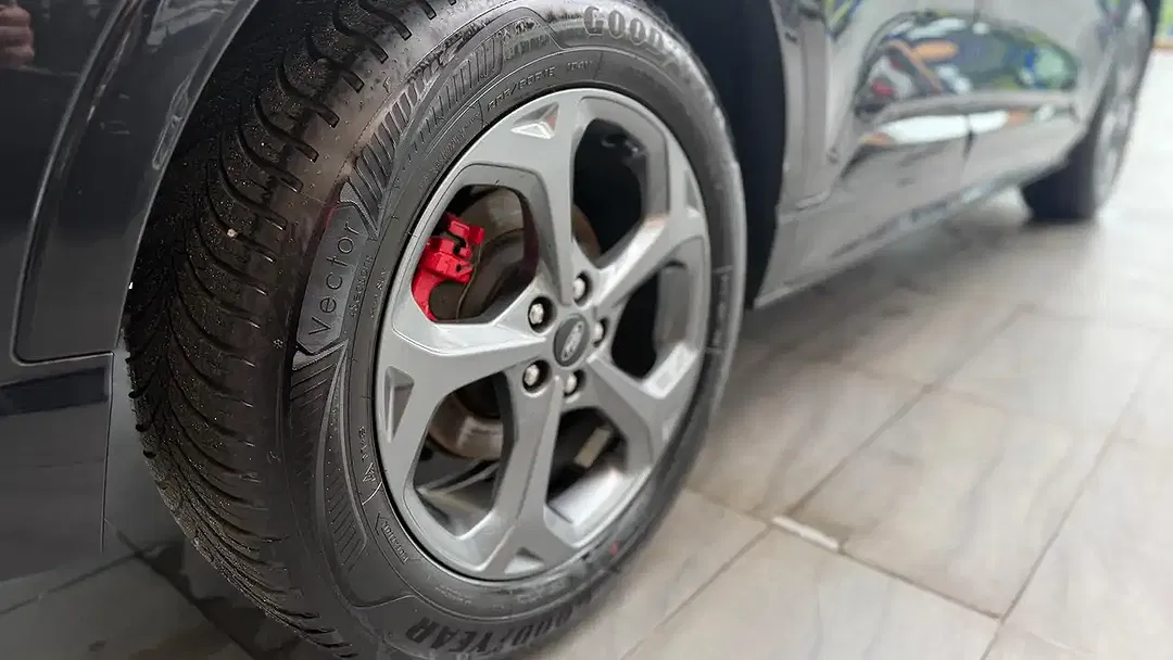 Ford Kuga 1.5 ST-Line X - Thumbnail 6