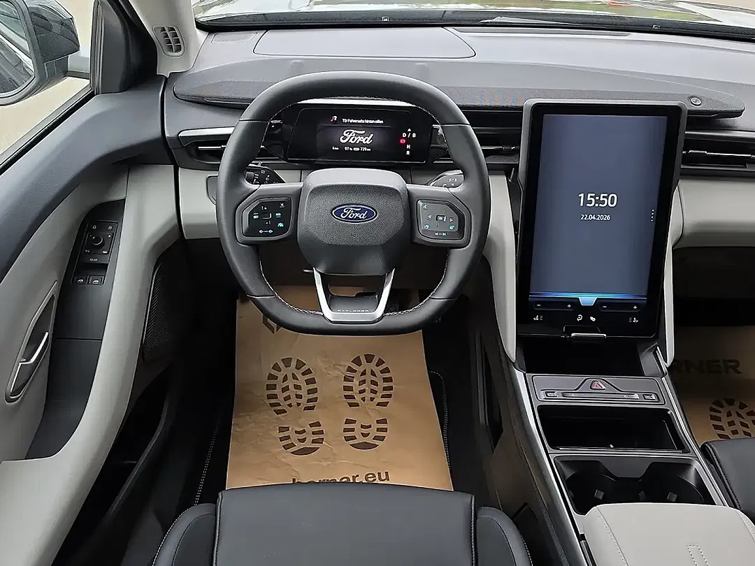 Ford Explorer - Thumbnail 12