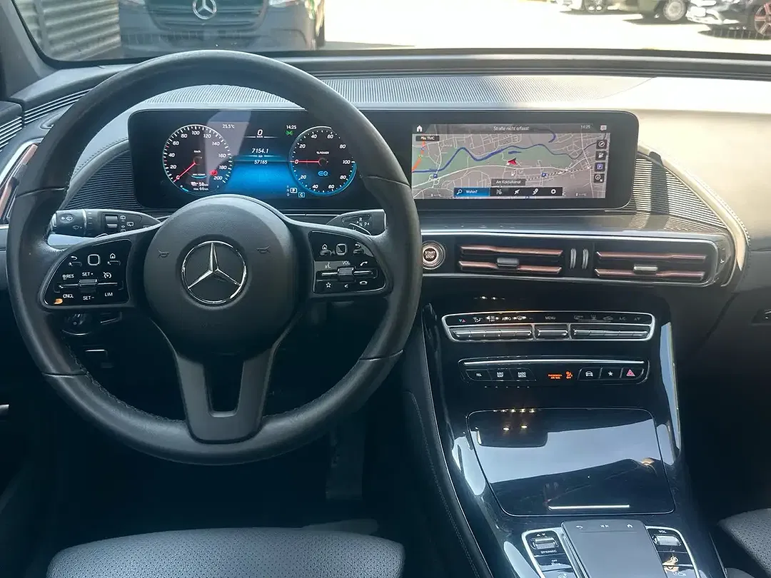 Mercedes-Benz EQC 400 4MATIC MBUX - Thumbnail 8